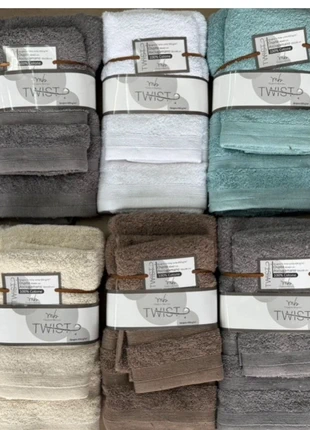 1+1 asciugamani, brand: Colori, condizioni: Nuovo con cartellino, €4.50, €5.43 include la Protezione acquisti