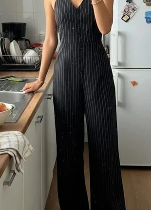 Combinaison pantalon chic noire à rayures fines style business élégante, Taille S, brand: Astréa Mode, condizioni: Ottime, taglia: S / IT 40 / EU 36, €38.90, €41.55 include la Protezione acquisti Pro