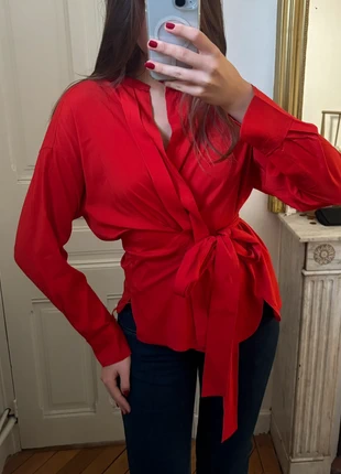 Chemise/blouse rouge cintrée effet déstructuré à noeud en soie et laine Isabel Marant, marke: Isabel Marant, zustand: Sehr gut, größe: M / 38 / 10, 115,00 €, 121,45 € inklusive Vinted-Käuferschutz