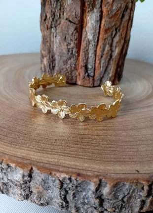 Bracelet fleur doré en acier inoxydable, marke: Boutique indépendante, zustand: Neu, 6,00 €, 7,00 € inklusive Vinted-Käuferschutz