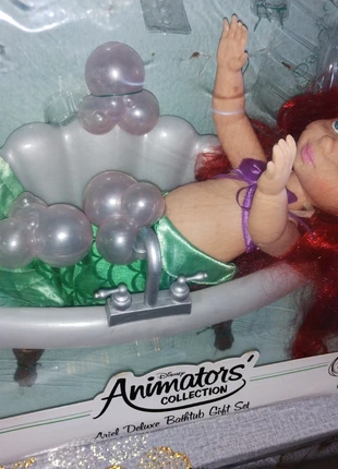 Poupée Disney animator Ariel + baignoire, merk: Disney, staat: Heel goed, maat: 3 jaar / 98 cm, € 50,00, € 53,20 inclusief Kopersbescherming