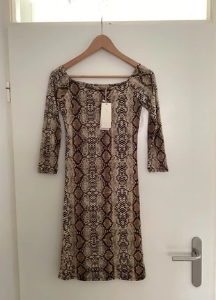 Sexy Slangenprint jurkje Voyelles 38 40, merk: Voyelles, staat: Nieuw met prijskaartje, maat: M / 38 / 10, € 4,75, € 5,69 inclusief Kopersbescherming