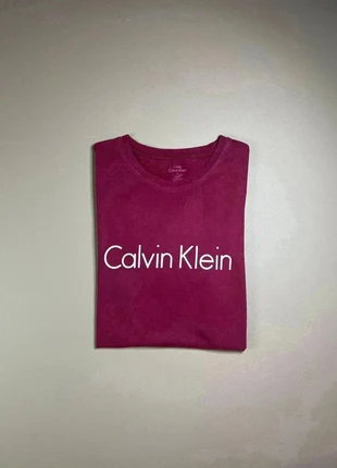 T shirt Coton Taille M Calvin Klein Bordeaux Logo, marca: Calvin Klein, estado: Muito bom, tamanho: M, €12.24, €13.55 inclui Proteção do Comprador Pro