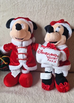 2 peluches minnie et Mickey Noël, marque: Disneyland Paris, état: Bon état, taille: Taille unique, 25,00 €, 26,95 € Protection acheteurs incluse