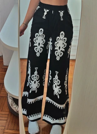 Pantaloni ampi primaverili/estivi taglia M, brand: Shein, condizioni: Nuovo senza cartellino, taglia: M / IT 42 / EU 38, €2.00, €2.80 include la Protezione acquisti