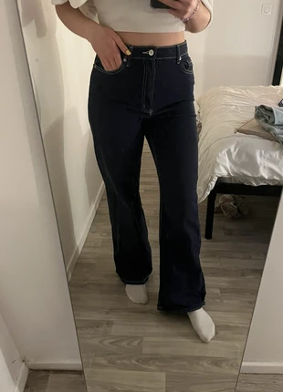 Jean droit bleu marine, marque: H&M, état: Très bon état, taille: M / 38 / 10, 8,00 €, 9,10 € Protection acheteurs incluse