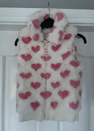 Pink heart gilet, brand: Tigerlily, condition: Very good, size: 7 years / 122 cm, €4.00, €4.90 includes Buyer Protection