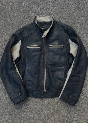 Giacca Bomber motorcycle leather jacket in vera pelle cropped vintage baggy boxy fit hiphop y2k, brand: JNCO, condizioni: Ottime, taglia: M / IT 42 / EU 38, €59.90, €63.60 include la Protezione acquisti