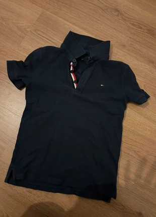 Tommy hilfiger polo kids maat 128, merk: Tommy Hilfiger, staat: Goed, maat: 8 jaar / 128 cm, € 5,00, € 5,95 inclusief Kopersbescherming