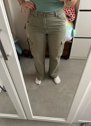 Groene cargo broek, marque: H&M, état: Bon état, taille: L / 40 / 12, 2,00 €, 2,80 € Protection acheteurs incluse