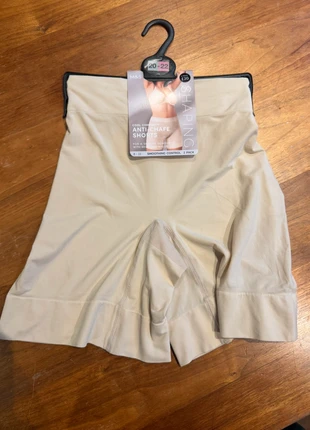 M&S Anti-Chafe Smoothing Control Pants, brand: Marks & Spencer, condition: New with tags, size: 5XL / 22, £4.00, £4.90 includes Buyer Protection