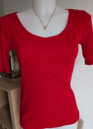T shirt col V Polo Ralph Lauren taille S rouge, brand: Ralph Lauren, condition: Very good, size: S / 36 / 8, €22.00, €23.80 includes Buyer Protection