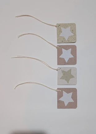 Set v 4 Gifttags met ster,uit gerecycleerd papier, met koordje, état: Neuf sans étiquette, 2,50 €, 3,33 € Protection acheteurs incluse