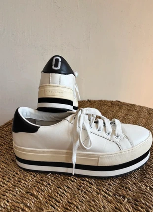 Baskets compensées blanches Marc Jacobs 38, marca: Marc Jacobs, estado: Muy bueno, tamaño: 38, 33,00 €, 35,35 € Protección al comprador incluida