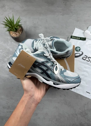 Asics Gel Kayano 14 Fjord Gris / Taille 43,5, marca: Asics, estado: Muito bom, tamanho: 43, €70.00, €74.20 inclui Proteção do Comprador