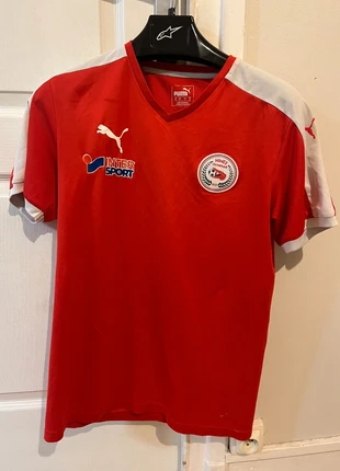Maillot Entraînement Nîmes Olympique 17/18, marque: Puma, état: Très bon état, taille: M, 20,00 €, 21,70 € Protection acheteurs incluse