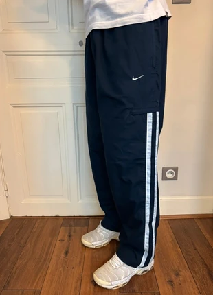 Vintage Nike Trackpants, marque: Nike, état: Très bon état, taille: L, 40,00 €, 42,70 € Protection acheteurs (Pro) incluse
