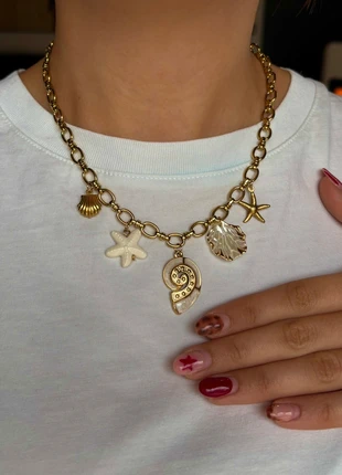 Collier charms, marca: Les belles nacrées, estado: Novo sem etiquetas, €25.00, €26.95 inclui Proteção do Comprador Pro