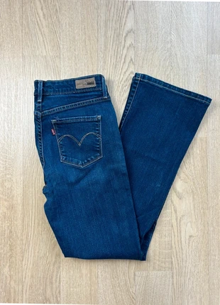 Jean Levi’s Demi Curve Bootcut femme W27 bleu denim Classic Rise, marque: Levi's, état: Très bon état, taille: S / 36 / 8, 34,20 €, 36,61 € Protection acheteurs (Pro) incluse