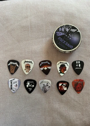Plettri chitarra Metallica (Edizione Limitata) + confezione in metallo, marque: Metallica, état: Neuf avec étiquette, 35,00 €, 37,45 € Protection acheteurs incluse