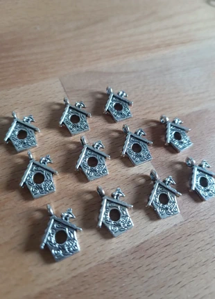 Conjunto 11 Pendentes Casinha de Pássaros, estado: Novo sem etiquetas, €1.50, €2.28 inclui Proteção do Comprador