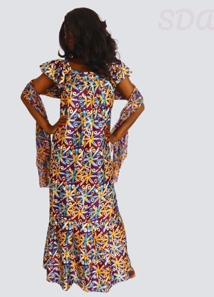 Chic robe longue en satin de soie avec son foulard motifs africains, marque: Africa, état: Très bon état, taille: L / 40 / 12, 54,00 €, 57,40 € Protection acheteurs (Pro) incluse