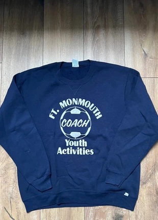 Russel athletic sweater, merk: Russel Athletic, staat: Heel goed, maat: L, € 15,00, € 16,45 inclusief Kopersbescherming