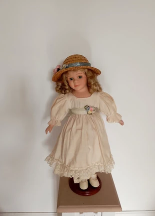 Jolie poupée porcelaine visage angélique ancienne 😊, état: Bon état, taille: Taille unique, 15,00 €, 16,45 € Protection acheteurs (Pro) incluse