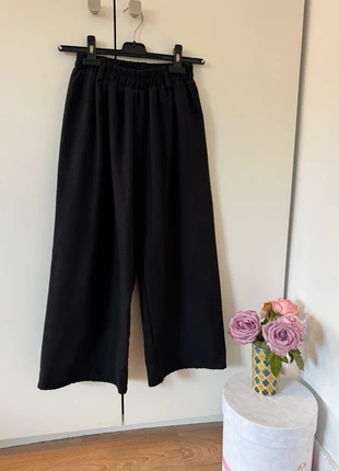 Black Warm Culottes – Size S, merk: LOOK, staat: Heel goed, maat: S / 36 / 8, € 7,00, € 8,05 inclusief Kopersbescherming