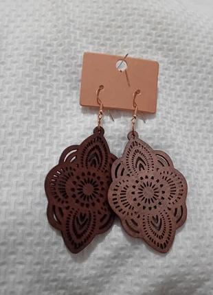 Paire de boucles d'oreilles ethnique bohème chic baroque marron en bois léger, brand: Boutique Bohéme, condition: New with tags, €1.50, €2.28 includes Buyer Protection Pro