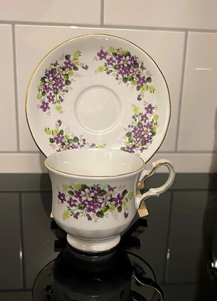 England koffie kopje, merk: ENGLAND, staat: Heel goed, € 6,50, € 7,53 inclusief Kopersbescherming