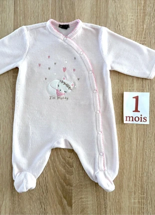 1 mois : pyjama en velours de couleur rose., marke: Kiabi, zustand: Sehr gut, größe: 1-3 Monate / 56, 2,99 €, 3,84 € inklusive Vinted-Käuferschutz