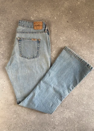 Jean Levi's Femme Signature vintage Stretch Low Rise Bootcut Taille Basse coupe évasé L - 40FR, marque: Levi's, état: Très bon état, taille: L / 40 / 12, 22,50 €, 24,33 € Protection acheteurs incluse