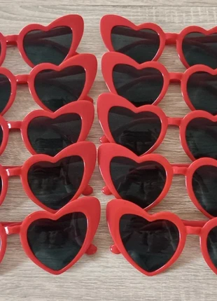 Lot de 10 lunettes coeur rouges, marque: sans marque, état: Neuf sans étiquette, 12,00 €, 13,30 € Protection acheteurs incluse