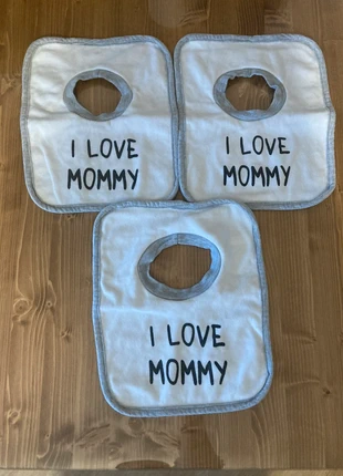 Lot de 3 bavoirs neufs sans étiquettes idéal naissance à 4 mois, marque: Naissance, état: Neuf sans étiquette, 2,99 €, 3,84 € Protection acheteurs incluse
