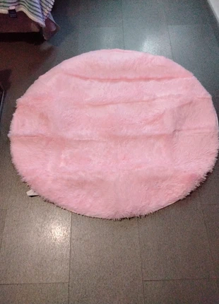 Reçu en 2fois jolie tapis rose antidérapante poil court neuf avec son emballage 1m20sur 1m20, état: Neuf avec étiquette, 6,00 €, 7,00 € Protection acheteurs incluse