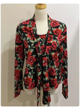 Tunique Shein Chemisier Blouse Tee shirt oversize manches longues fleur multicolore Taille M, brand: Shein, condition: Very good, size: M / 38 / 10, €5.00, €5.95 includes Buyer Protection