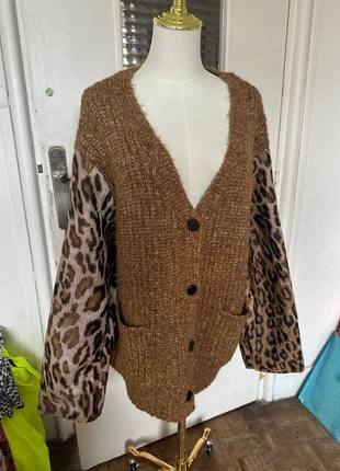 Gilet oversize camel à manches léopard - taille unique, estado: Novo sem etiquetas, tamanho: Tamanho único, €23.00, €24.85 inclui Proteção do Comprador