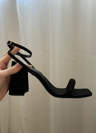 Sandales femme à talons noires pointure 40 ASOS design, marque: ASOS, état: Neuf avec étiquette, taille: 40, 13,00 €, 14,35 € Protection acheteurs incluse