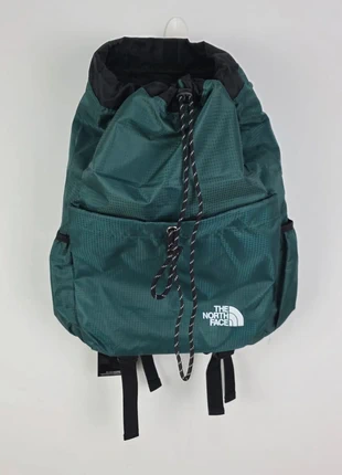 The North Face Backpack Green Lightweight Outdoor Hiking Urban Bag, marque: The North Face, état: Très bon état, 35,00 €, 37,45 € Protection acheteurs incluse