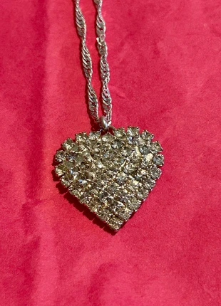 Pretty costume heart 14 inch chain and heart pendant, brand: Heart, condition: Very good, £1.00, £1.75 includes Buyer Protection