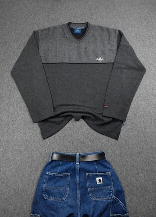 Pull Fin à Col V Vintage 80s en Maille Gris à Logo Brodé et Motifs Rayé 65% Coton (XL), marque: Vintage Dressing, état: Bon état, taille: XL, 16,00 €, 17,50 € Protection acheteurs (Pro) incluse