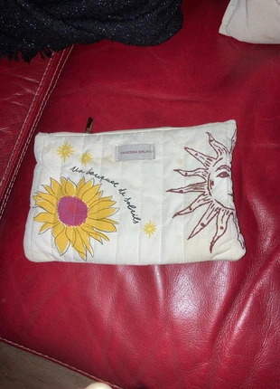 Pochette Vanessa Bruno 100%coton, marque: Vanessa Bruno, état: Très bon état, 7,00 €, 8,05 € Protection acheteurs incluse