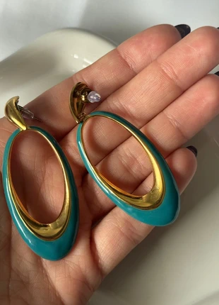 Orecchini pendenti a cerchio azzurro e oro in acciaio inox | stile anni '50, marca: Vintage Dressing, estado: Muito bom, €8.00, €9.10 inclui Proteção do Comprador