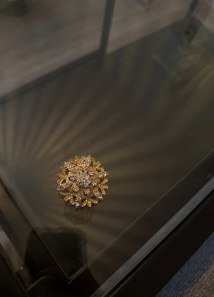 Pin kleding, staat: Heel goed, € 2,50, € 3,33 inclusief Kopersbescherming