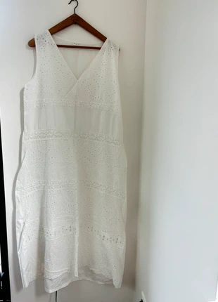 Robe blanche, staat: Nieuw zonder prijskaartje, maat: XL / 42 / 14, € 9,00, € 10,15 inclusief Kopersbescherming