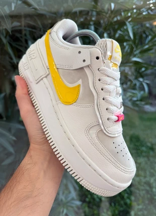 Nike Air Force 1, marque: Nike, état: Très bon état, taille: 37.5, 30,00 €, 32,20 € Protection acheteurs incluse