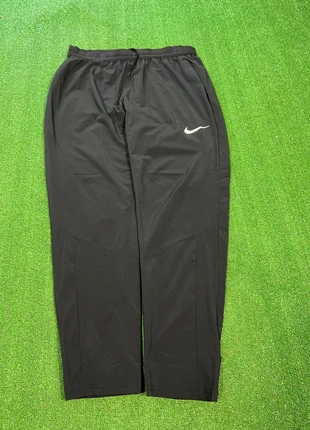 Nike Pro training Dri-Fit Sport Size L, marke: Nike, zustand: Sehr gut, größe: L, 14,97 €, 16,42 € inklusive Vinted-Käuferschutz