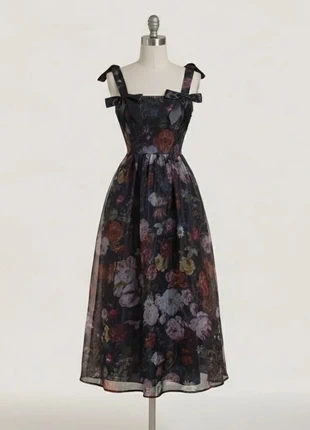 Robe Longue Florale Noire – Élégante / Vintage Romantique / Chic Bohème / Détails Nœuds, marque: Atelier Lysandra, état: Très bon état, taille: M / 38 / 10, 49,90 €, 53,10 € Protection acheteurs (Pro) incluse