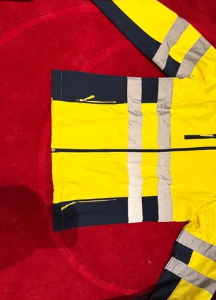 Veste jaune fluo avec bandes réfléchissantes, merk: Vip-r, staat: Nieuw zonder prijskaartje, maat: M, € 15,00, € 16,45 inclusief Kopersbescherming